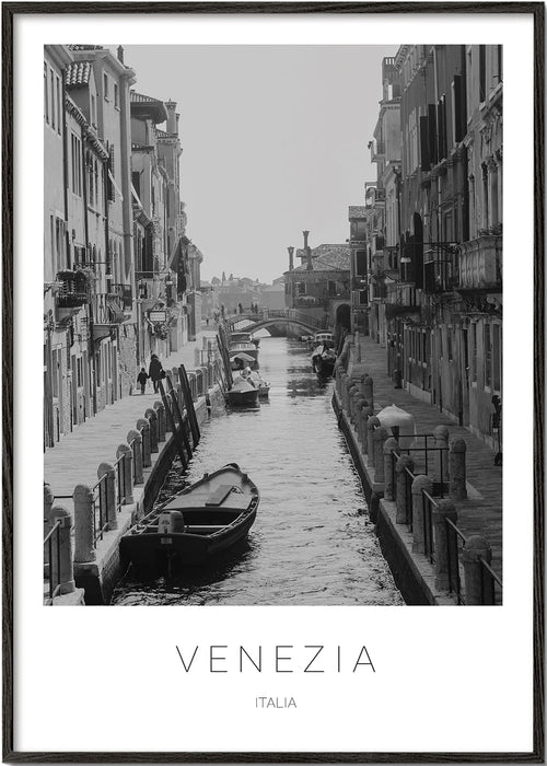 Stadtbild — Venedig Kanal in Schwarzweiß
