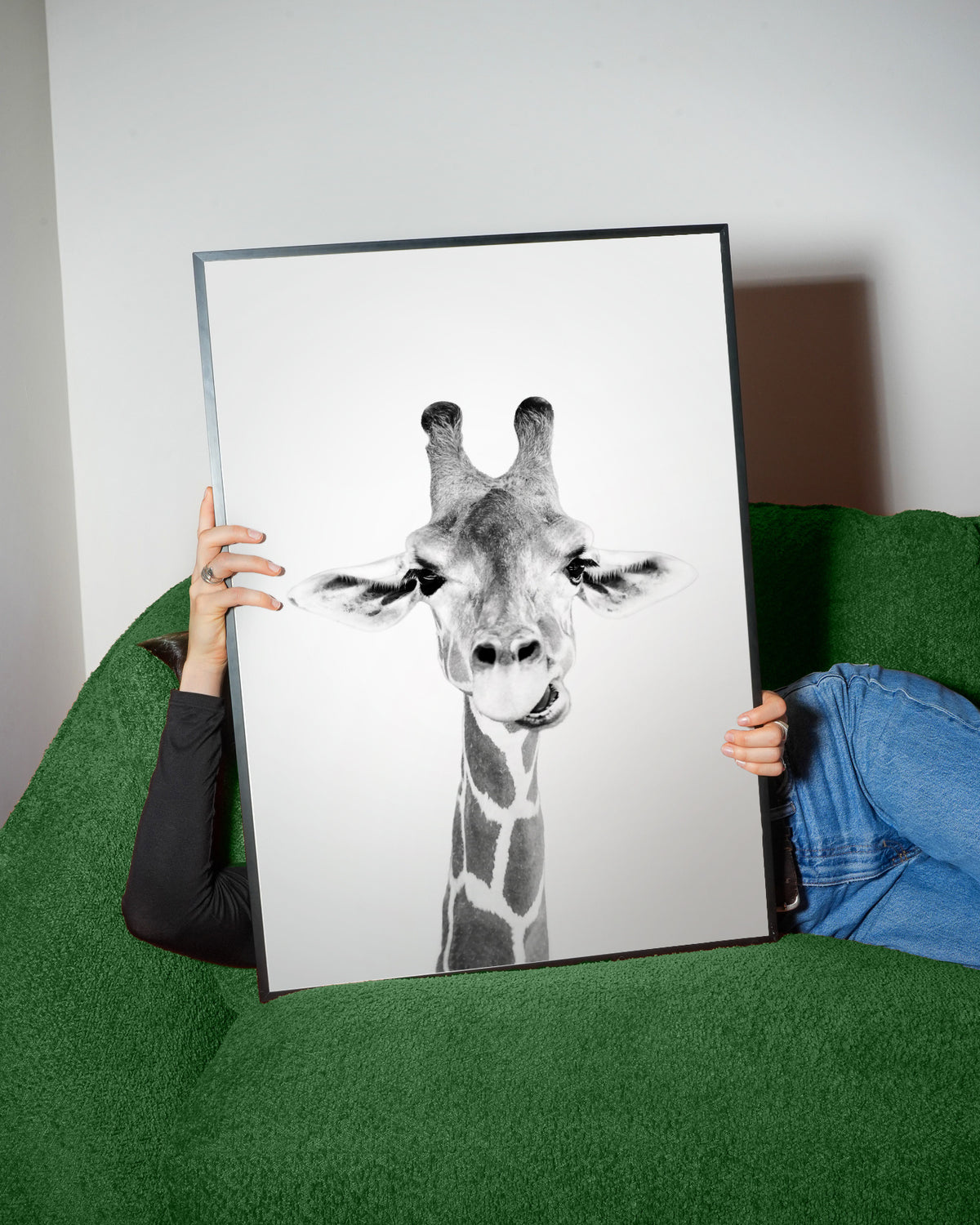 Baby giraffe - Framed poster detail
