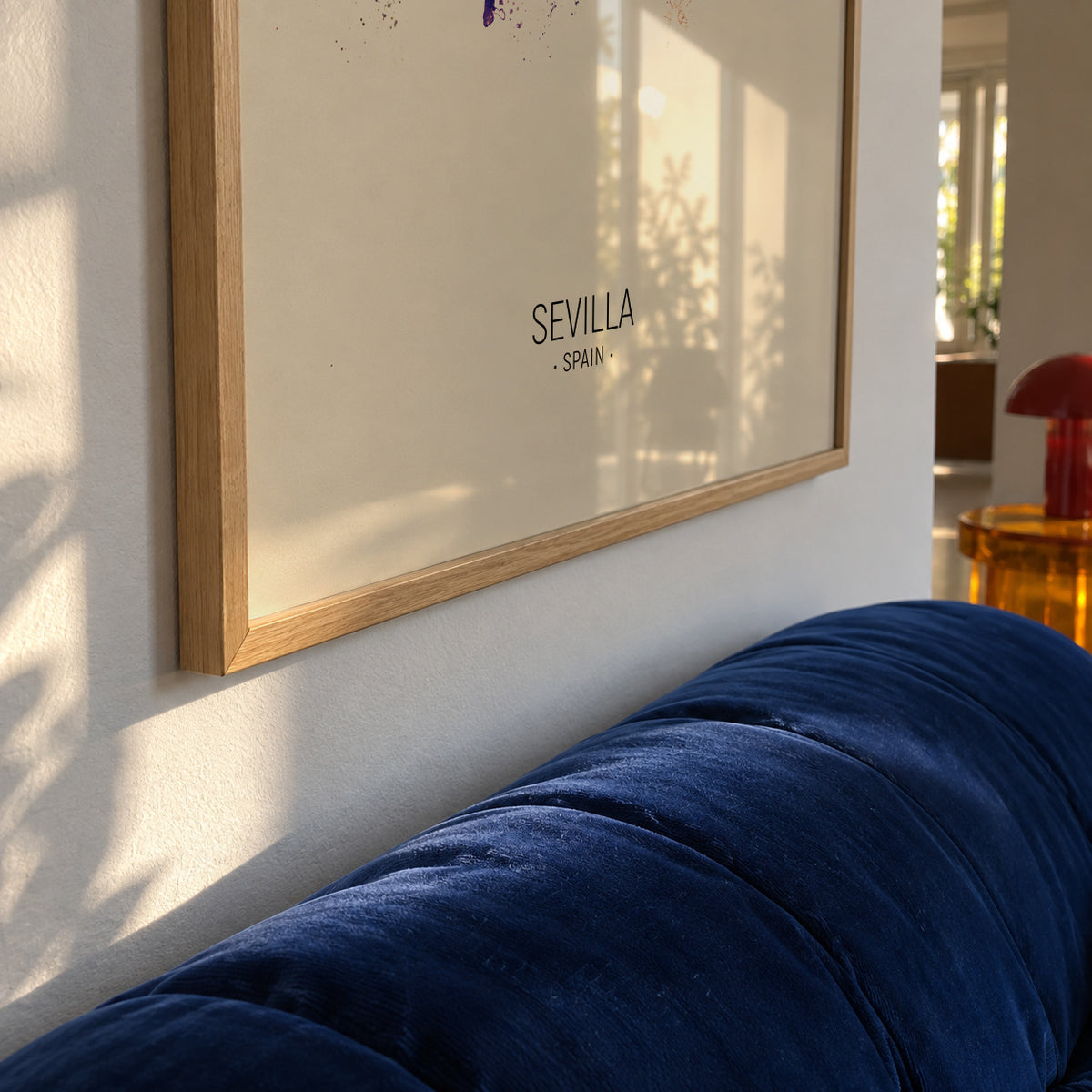 Sevilla Skyline en beige - Framed poster detail