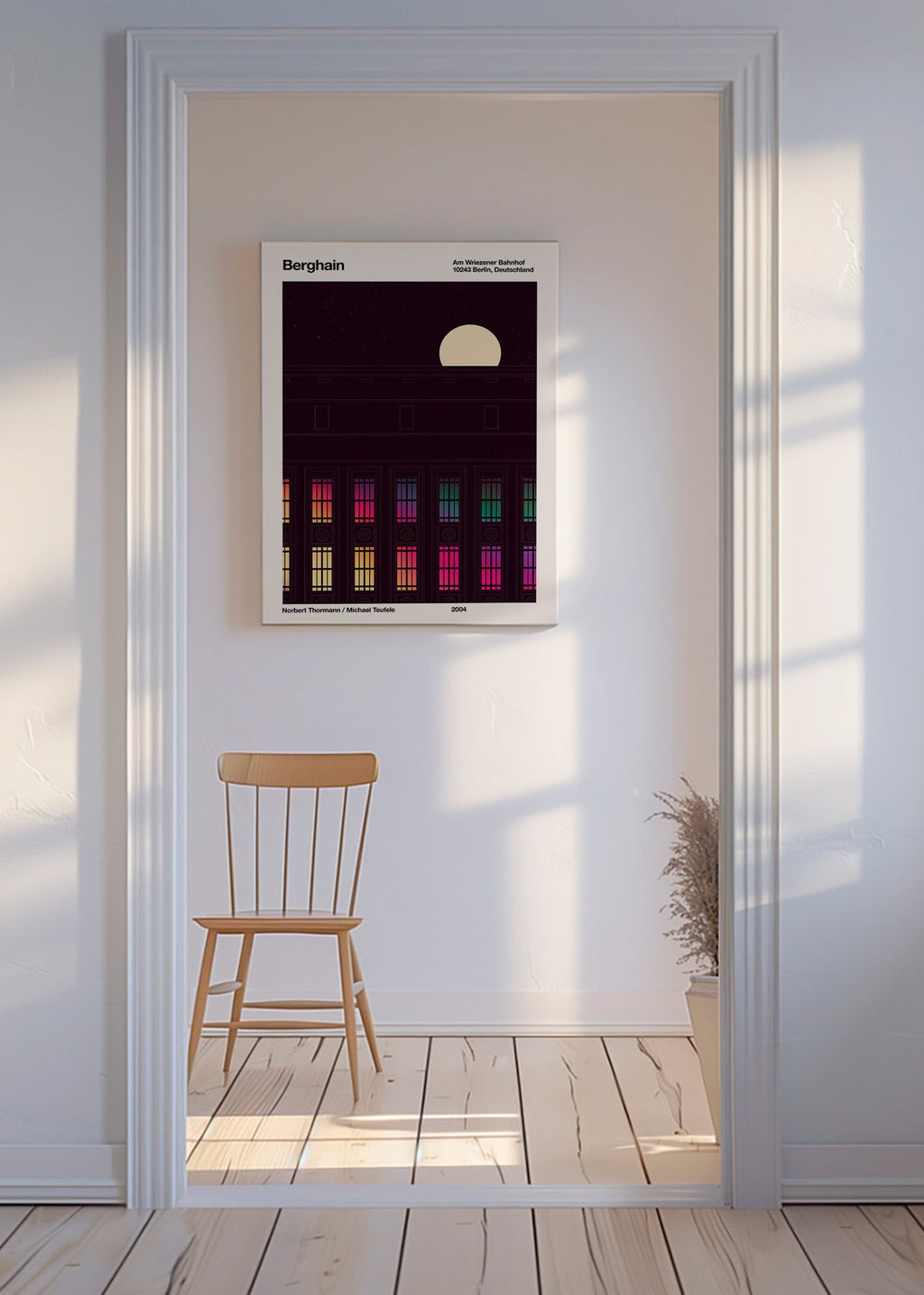 Stadtposter mit beleuchteter Fassade