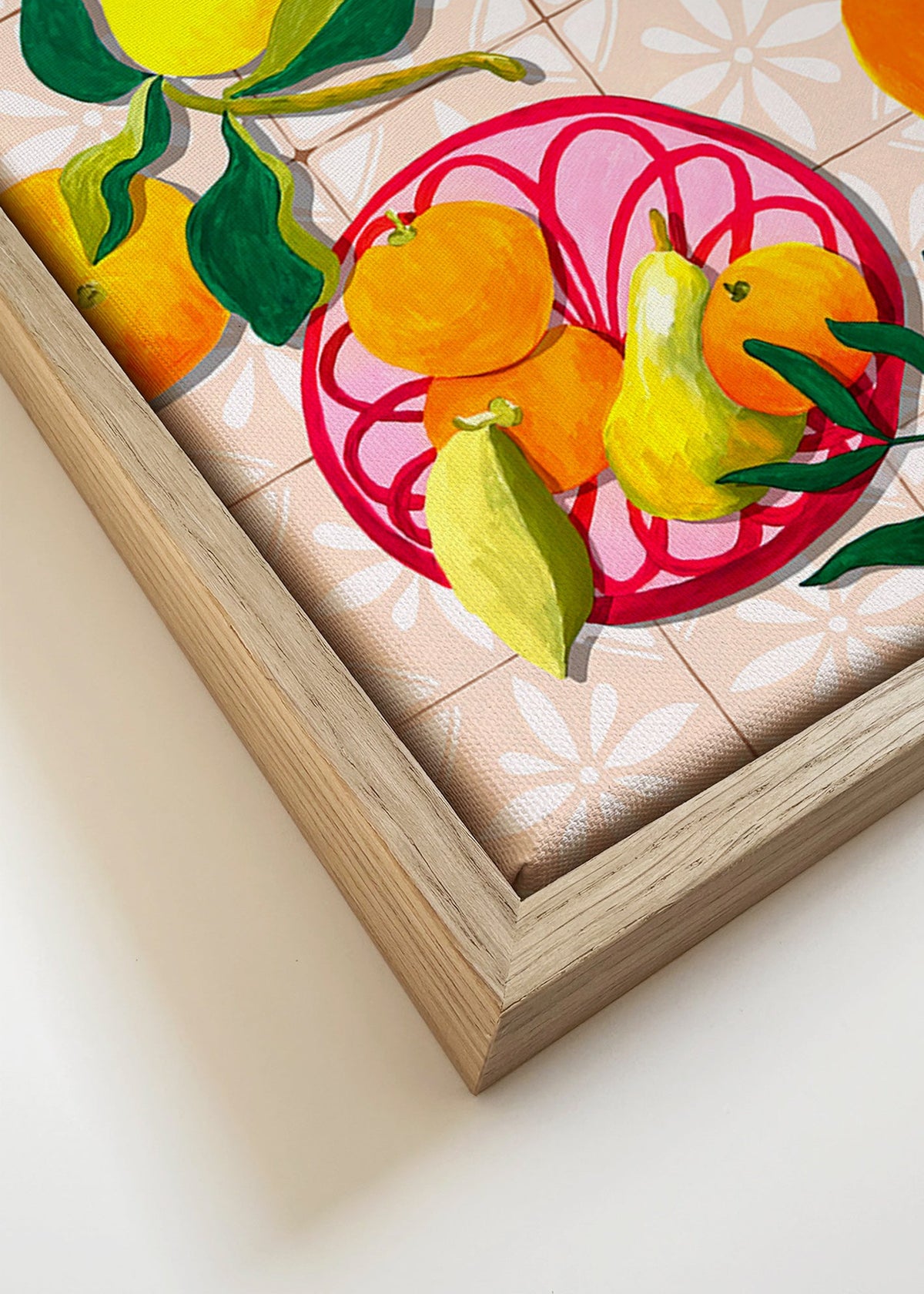 Küchenkunst mit Früchten und Keramik