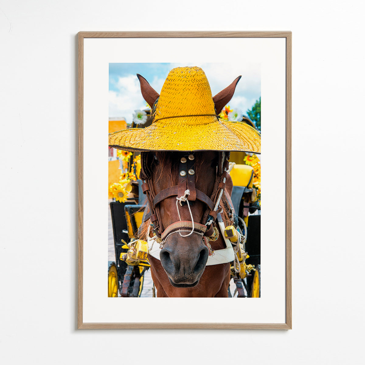 Pferd mit gelbem Hut – Oak Frame