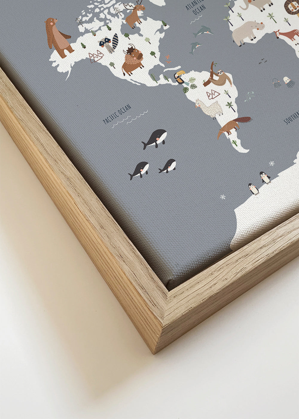 Mapa con animales azul cobalto