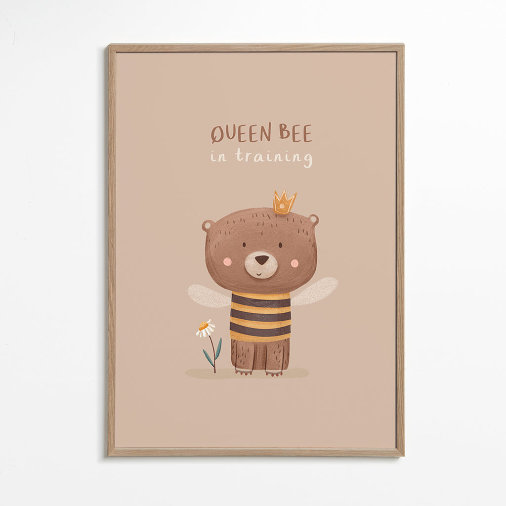 Kinderposter Bär als Bienenkönigin