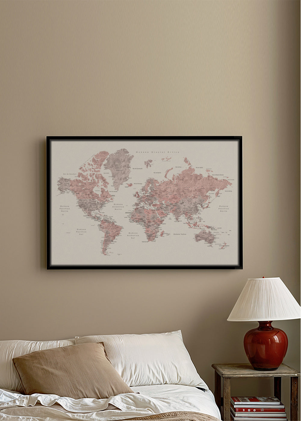 Detailed dusty pink watercolor world map with labels in Spanish, Piper