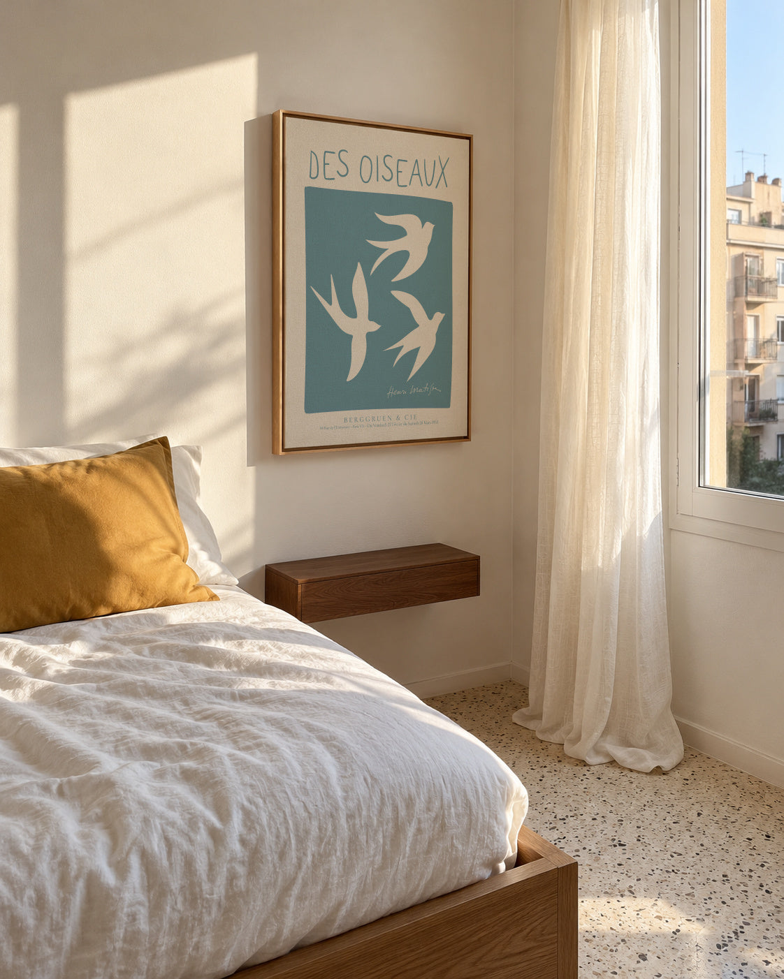 Henri Matisse,Des Oiseaux - Framed canvas in an interior