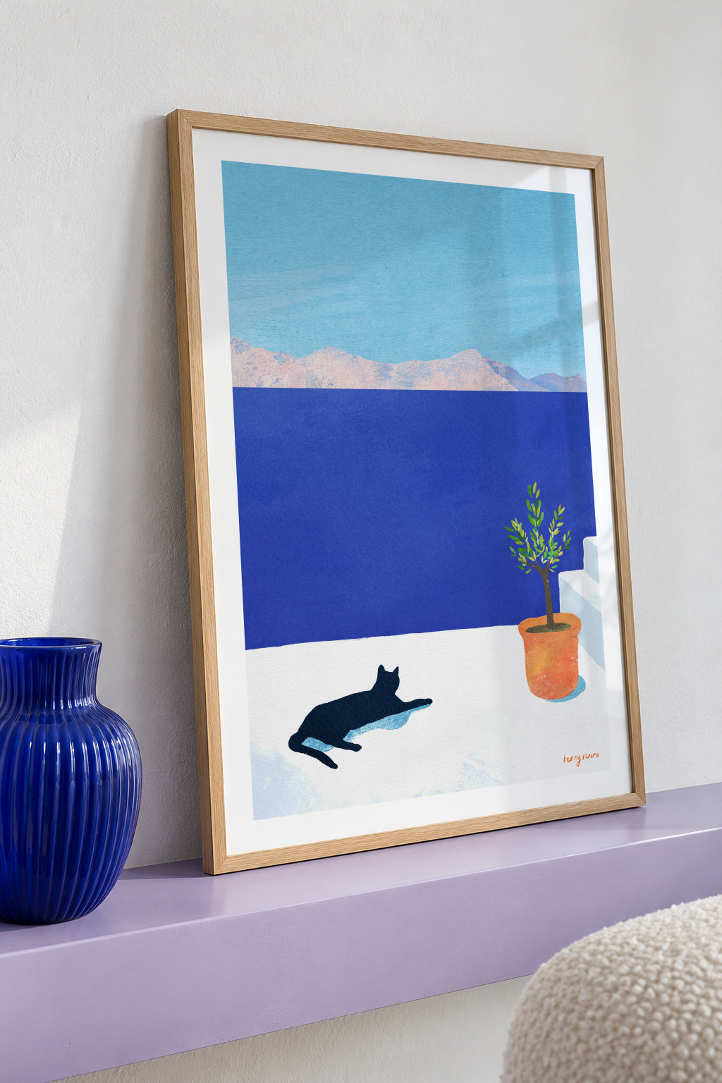 Black cat - siesta on the roof - Framed poster detail