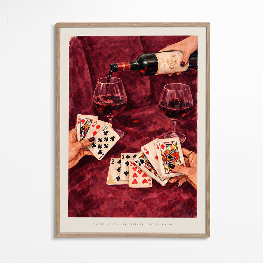 Küchenkunst mit Spielkarten und Rotwein