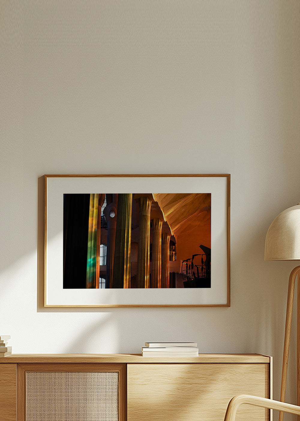Architekturfotografie im Innenraum mit goldenem Licht