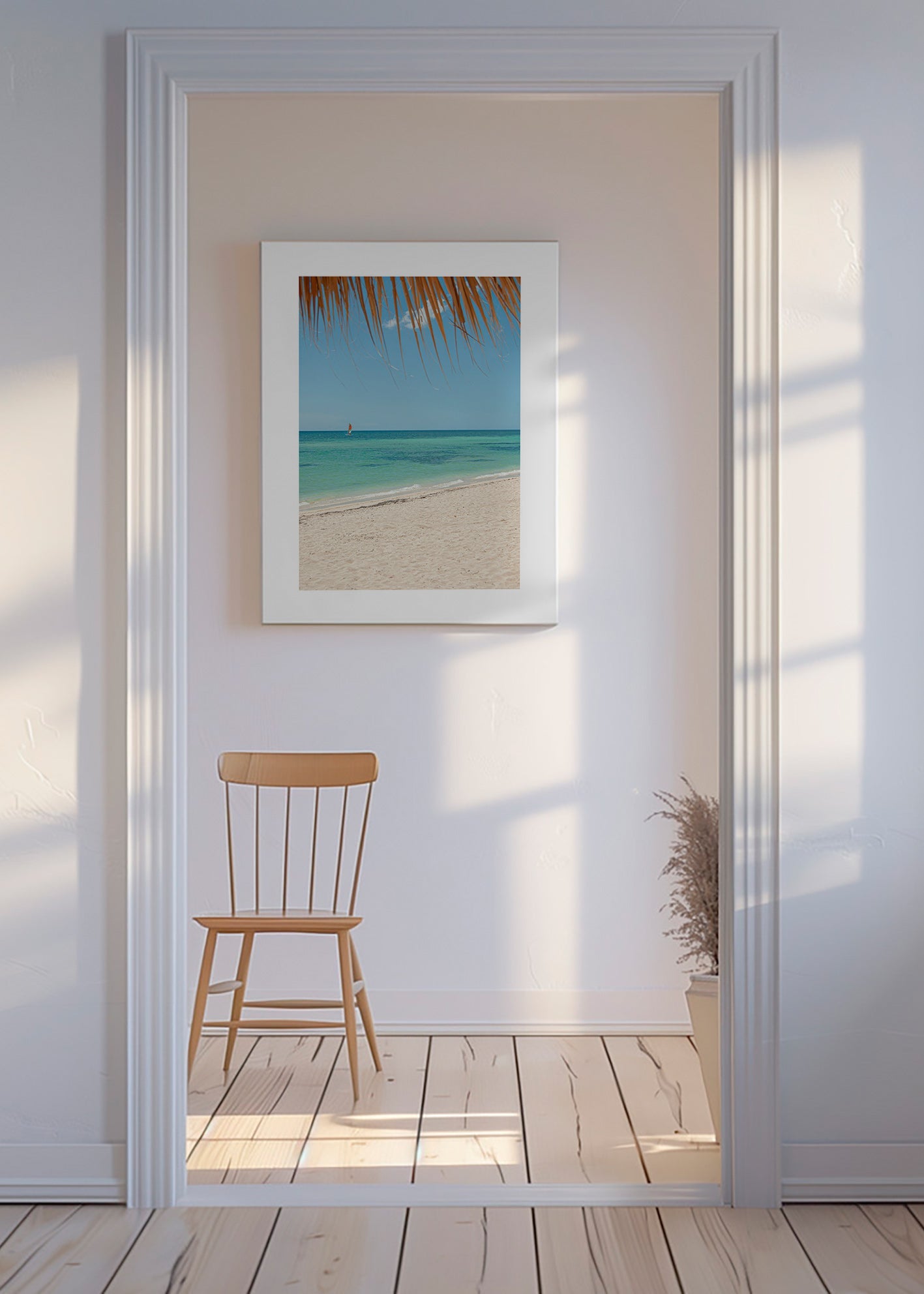 Landschaftsbild: karibischer Strand mit Palme