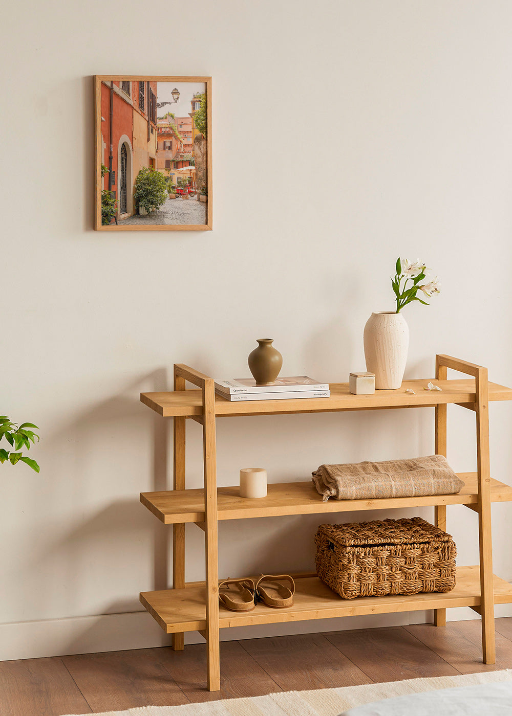 Cuadro de ciudades: calle de Trastevere con Vespa roja – Product3