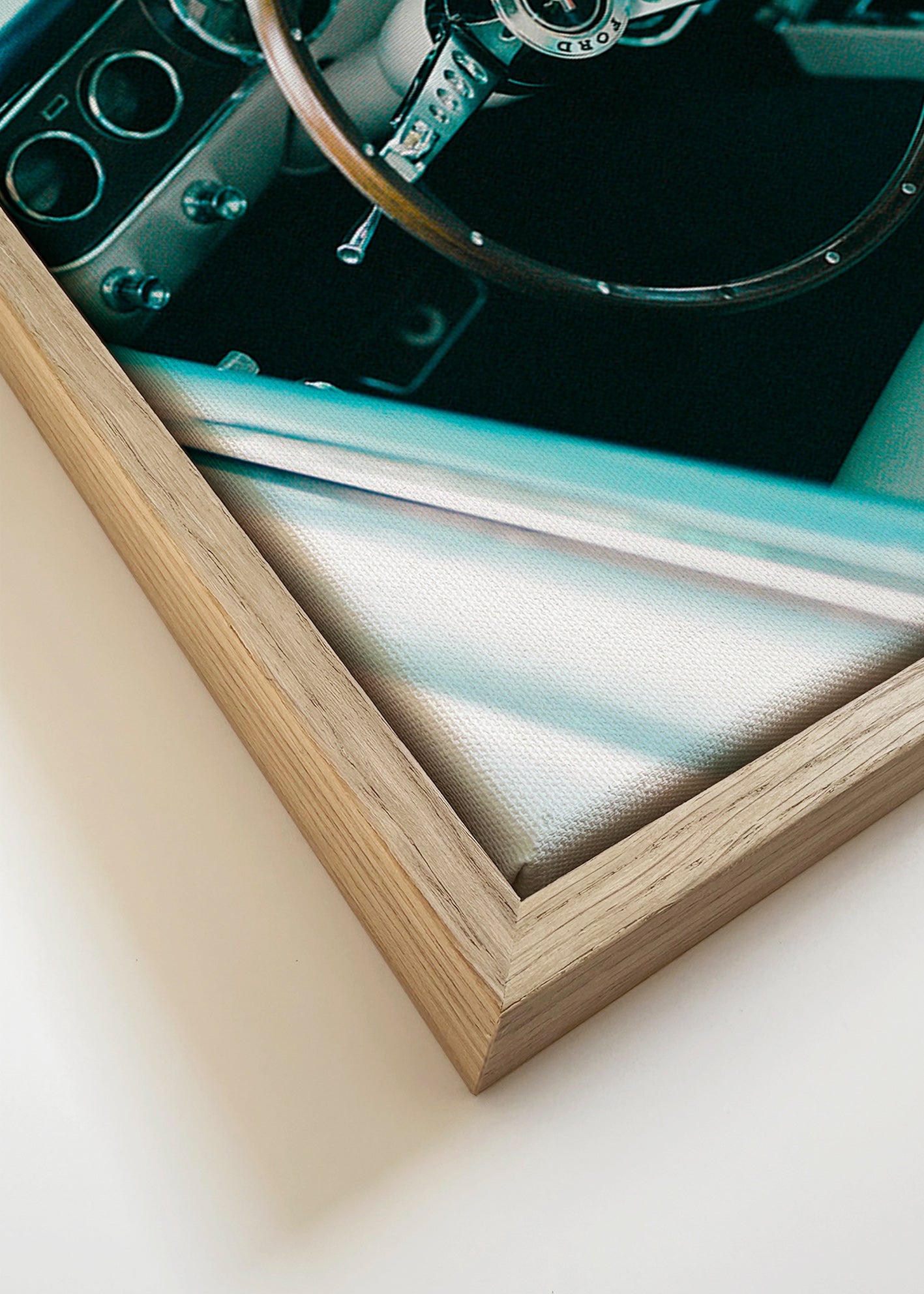 Cuadro vintage con volante clásico en primer plano – Canvas detail