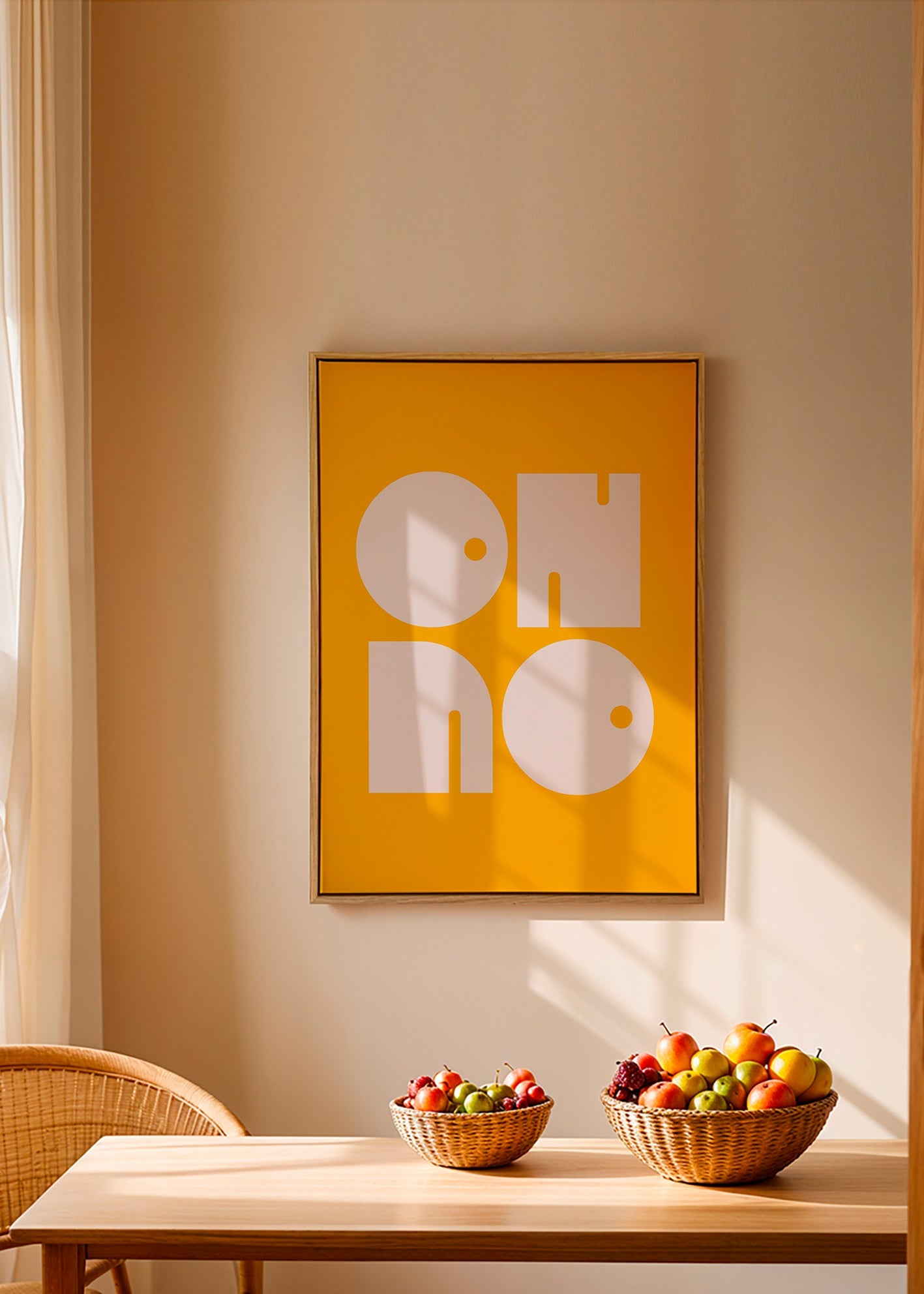 Cuadro geométrico con formas tipográficas mostaza – Canvas2