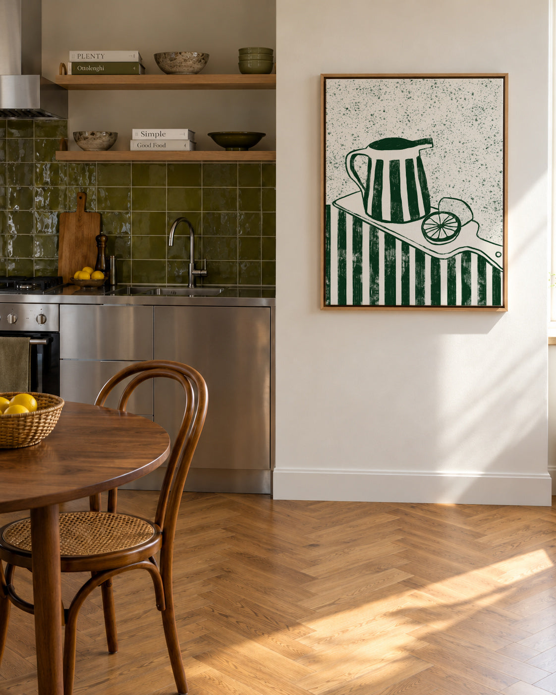 GREEN SERVED - Framed canvas in an interior