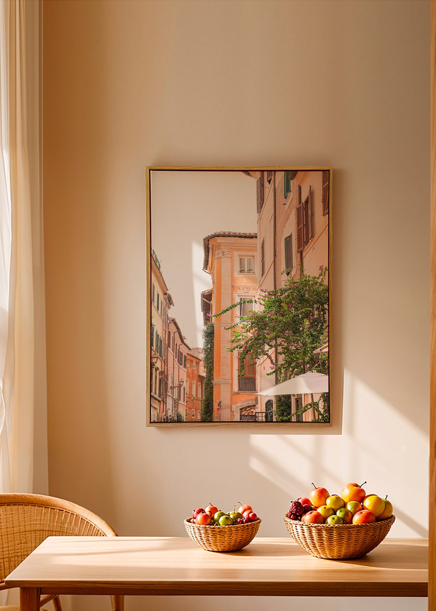 Cuadro de ciudades con fachada romana y buganvillas – Canvas2