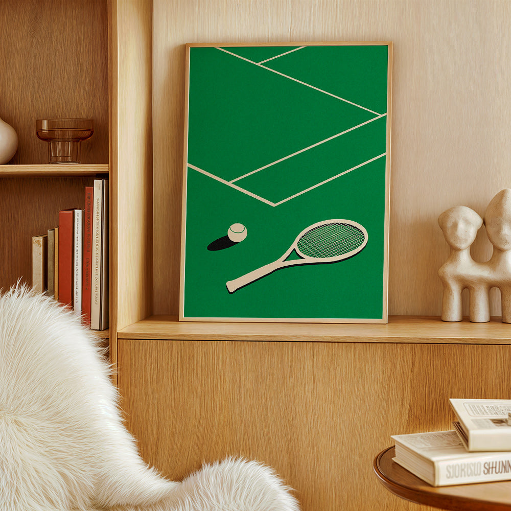 Cuadro deportivo: raqueta y pelota sobre pista minimal – Product2