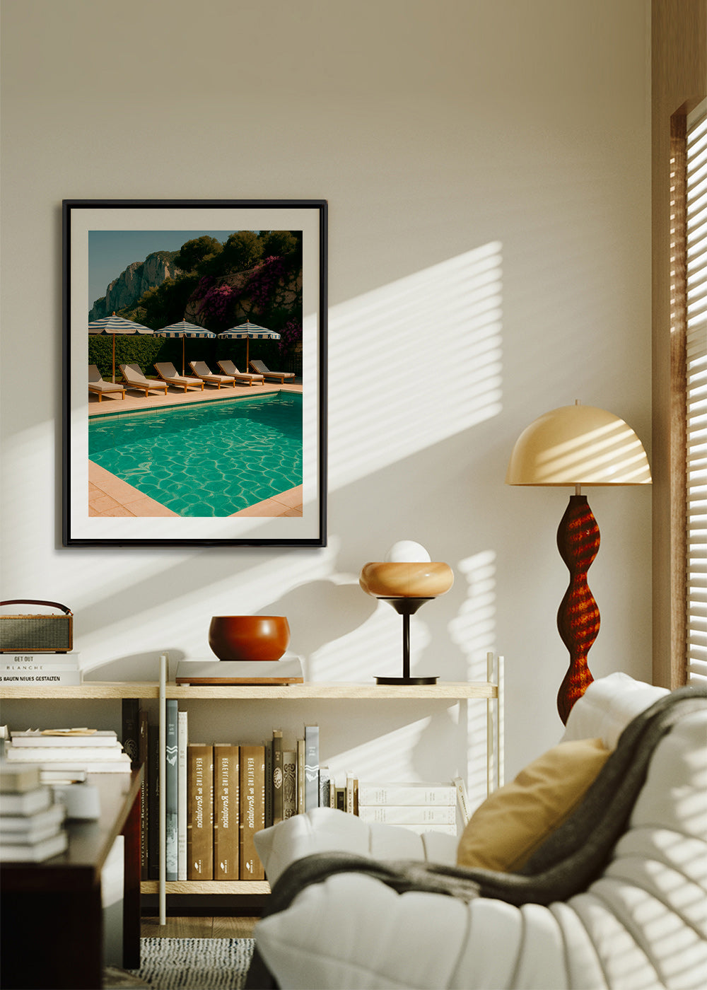 Fotografía de piscina con sombrillas y tumbonas – Canvas1