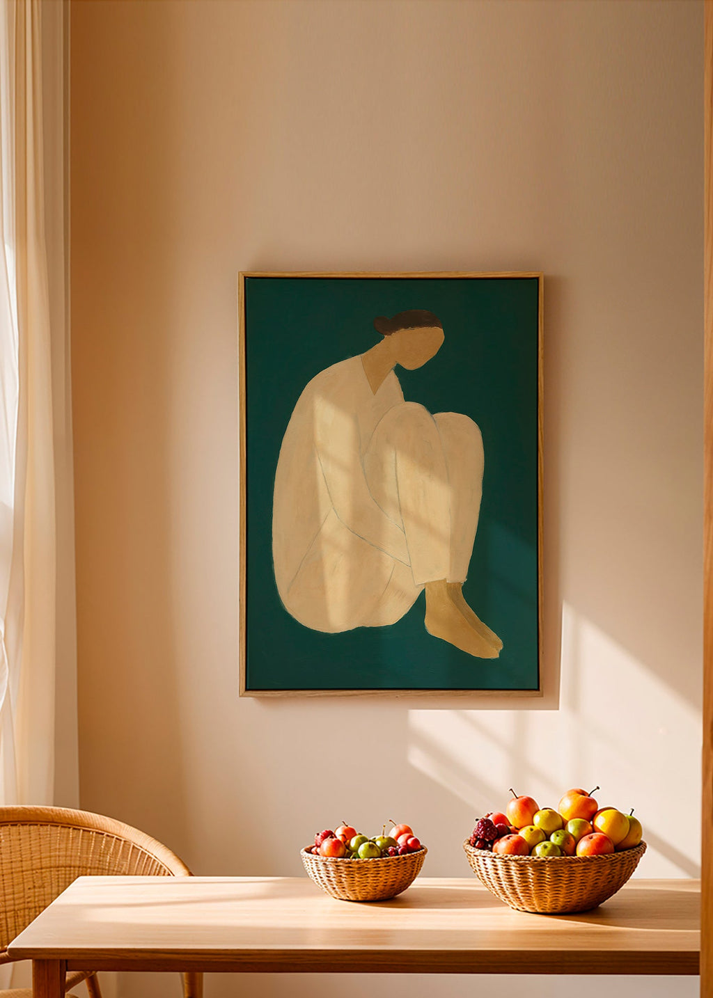 Cuadro minimalista de figura sentada sobre fondo verde – Canvas1