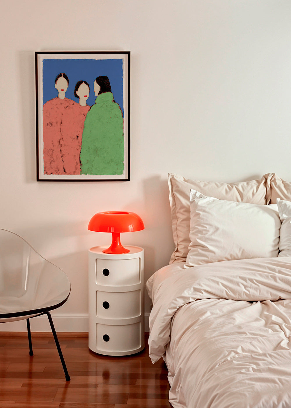Illustration mit drei stilisierten Figuren auf blauem Hintergrund