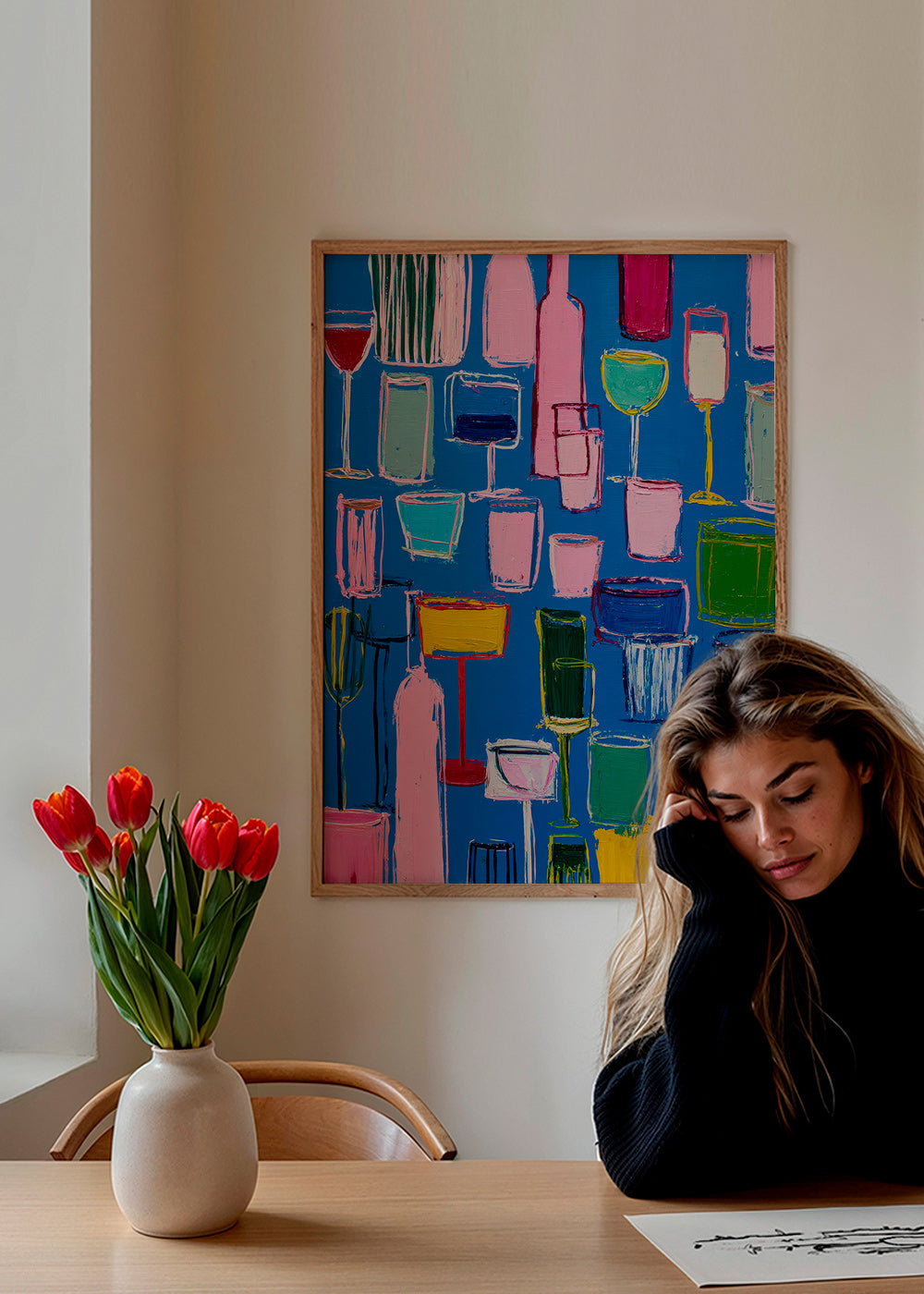 Küchenkunst: bunte Cocktails auf blauem Hintergrund