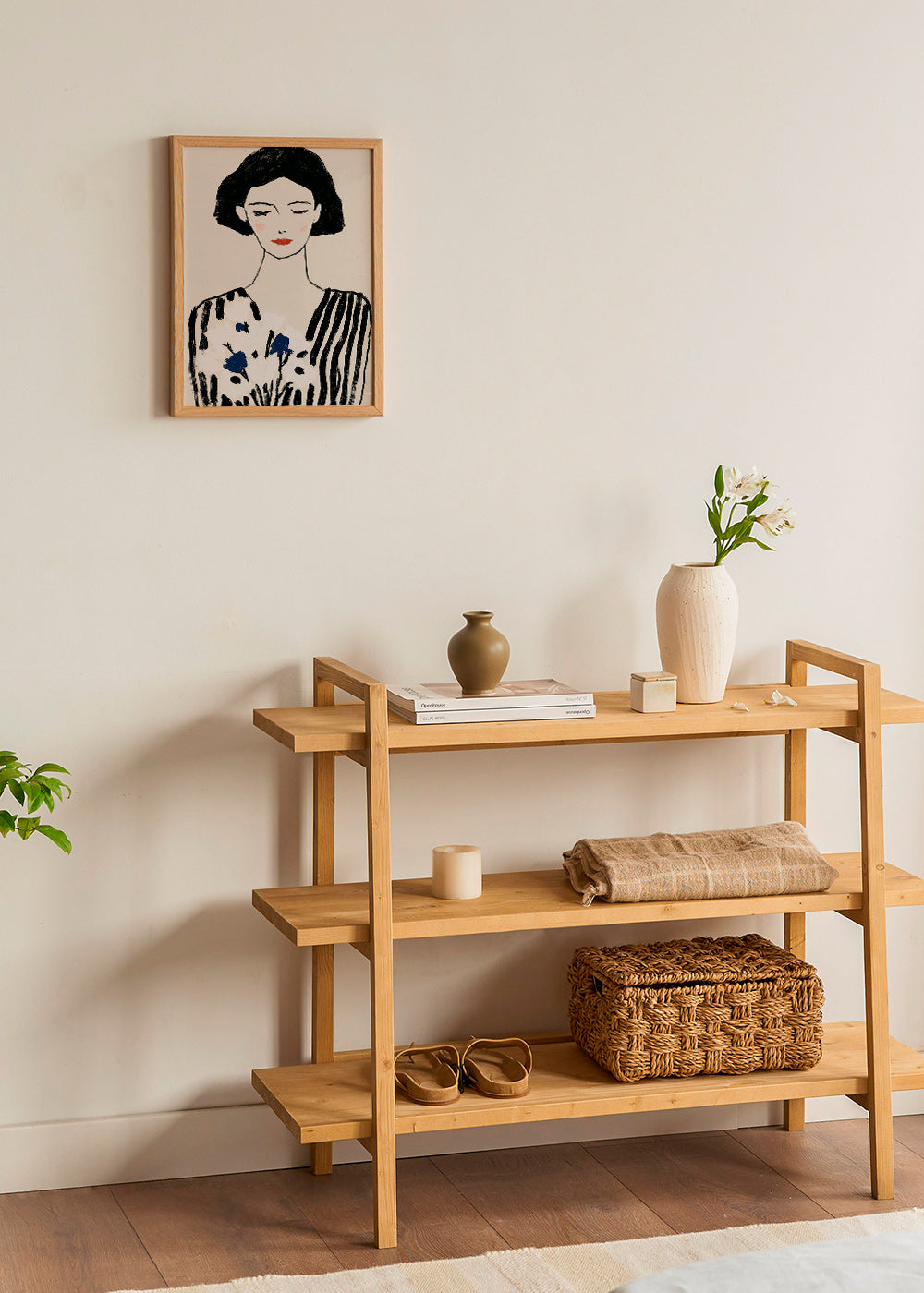 Illustration: Frauenportrait mit Blumenmotiv
