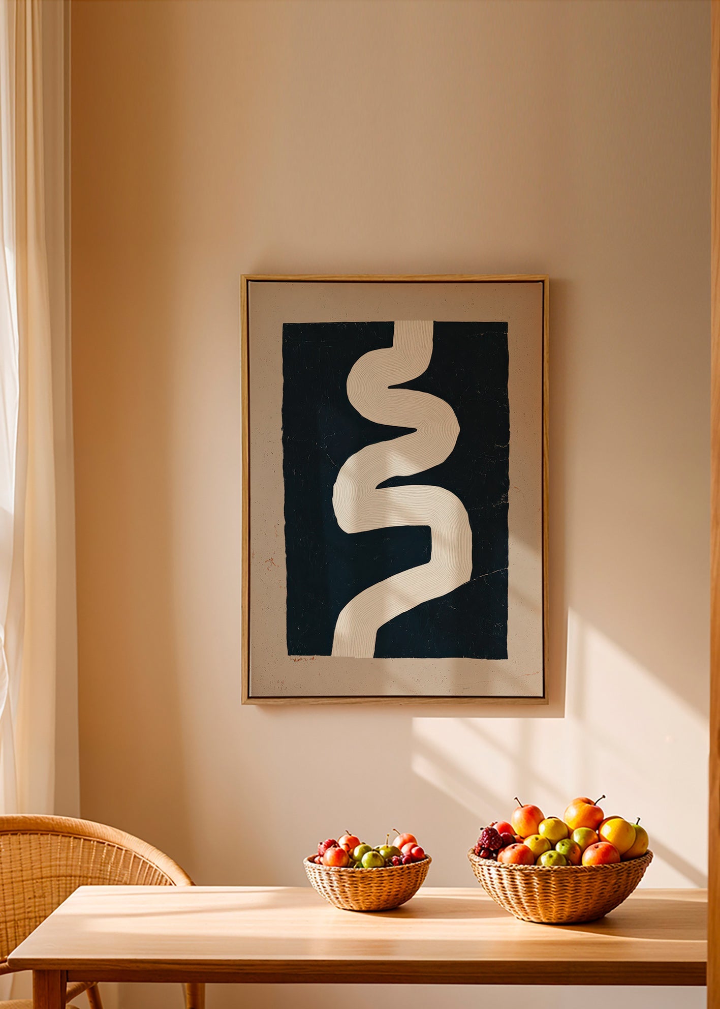 Minimalistisches Motiv weiße Kurve auf dunklem Feld