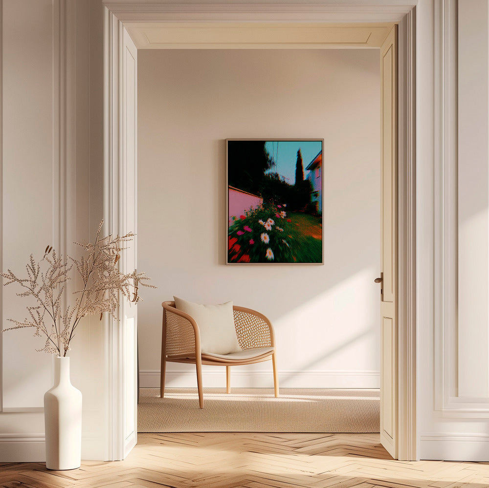 Botanischer Druck mit verschwommenem Garten und Gänseblümchen