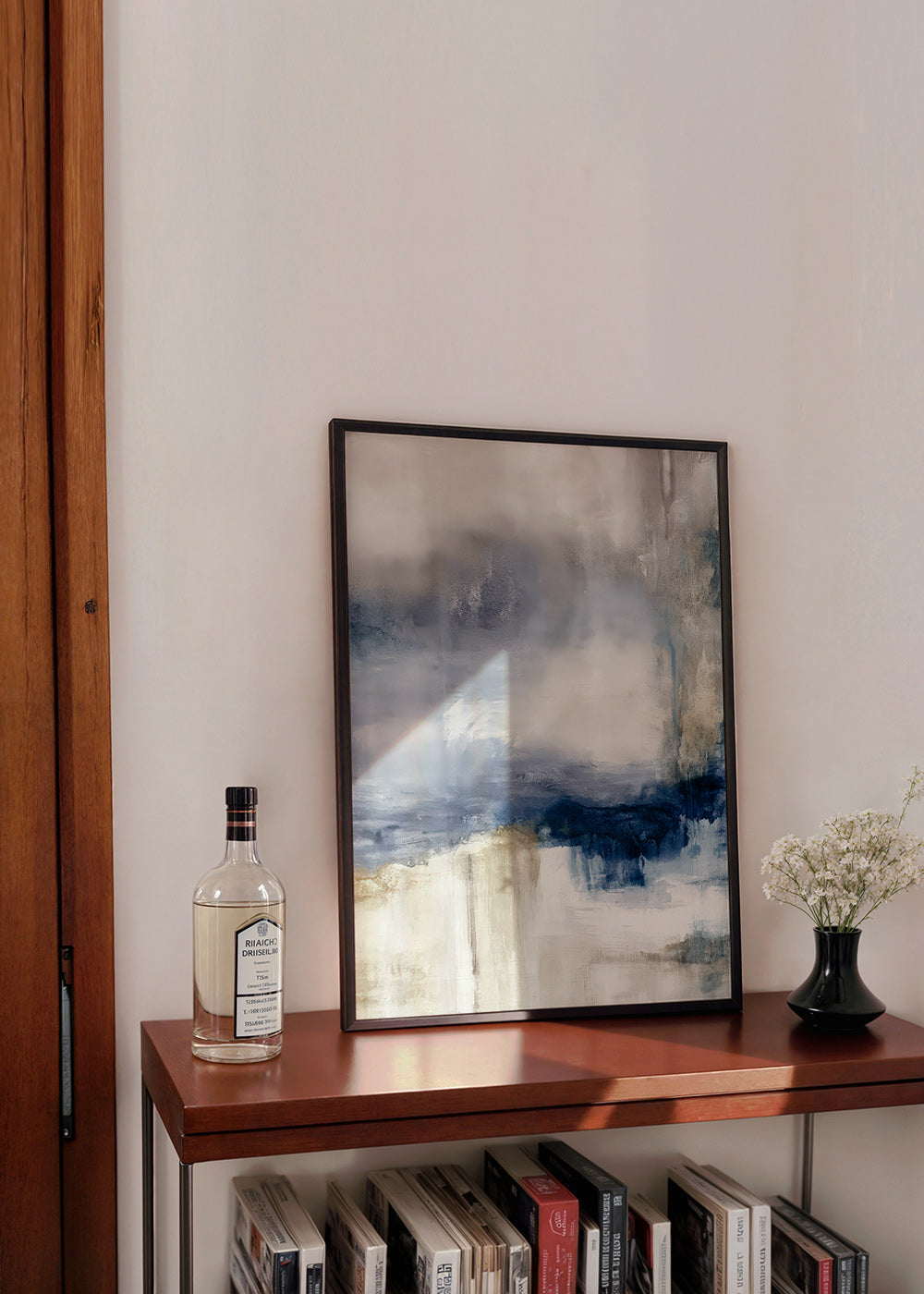 Abstraktes Bild in Blau und Beige mit sanfter Textur