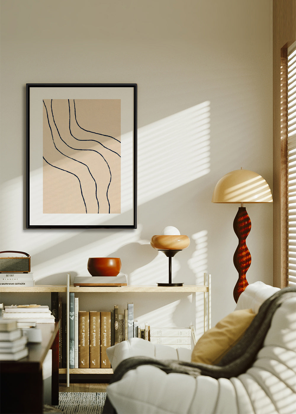 Minimalistisches Bild mit organischen Linien in Beige