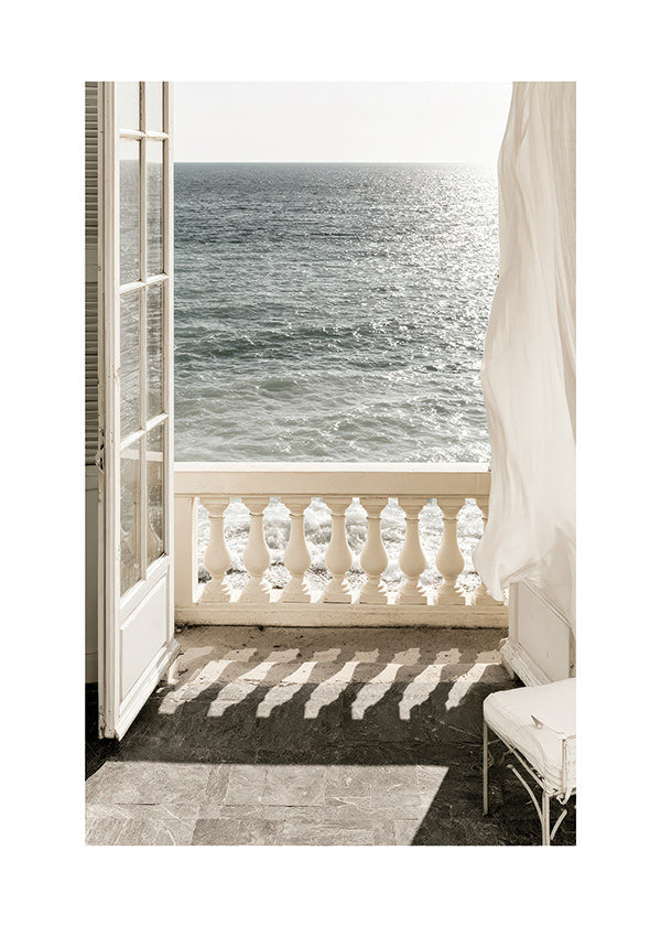 Landschaftskunst: Balkon mit Meerblick