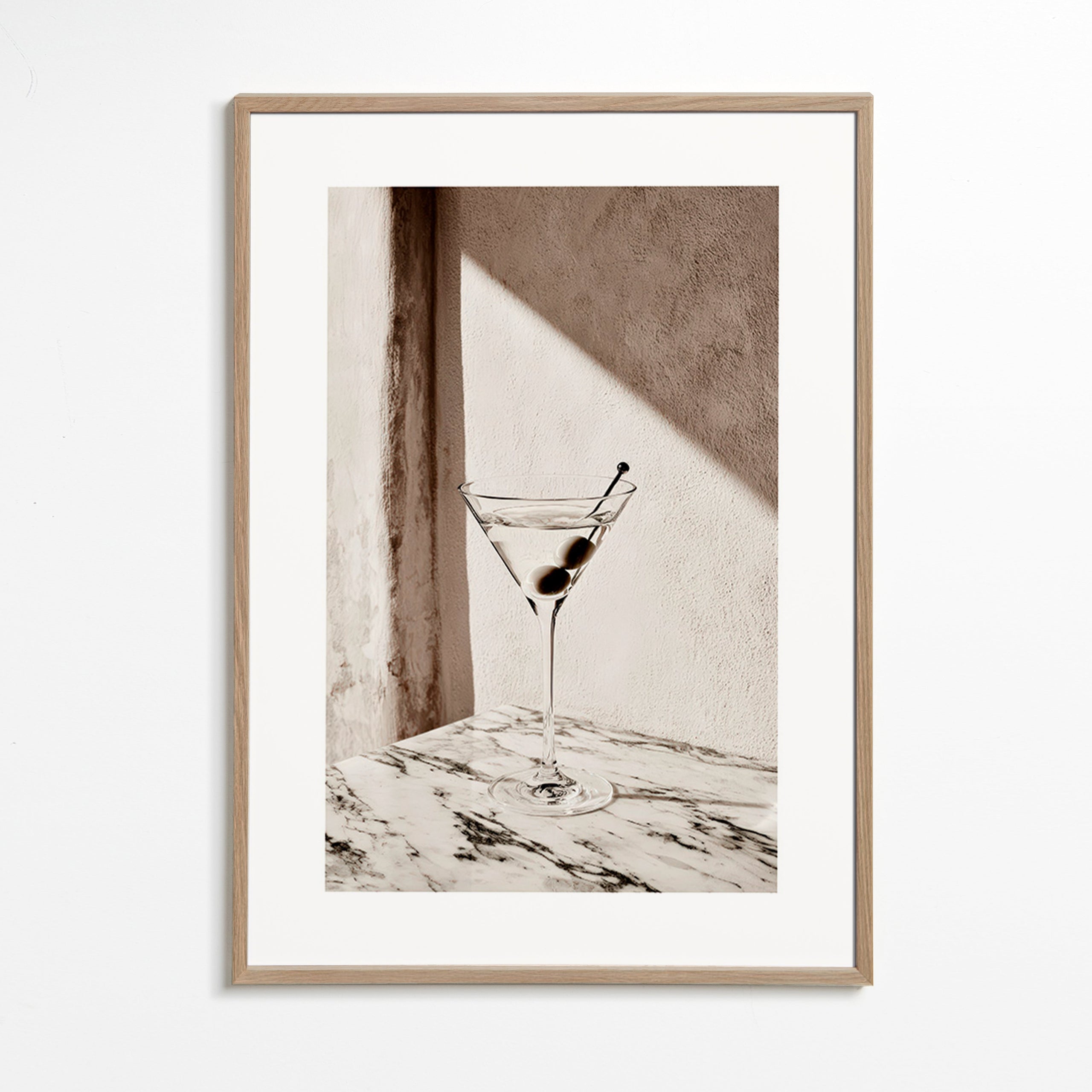 Küchenkunst Martini im Glas auf Marmor