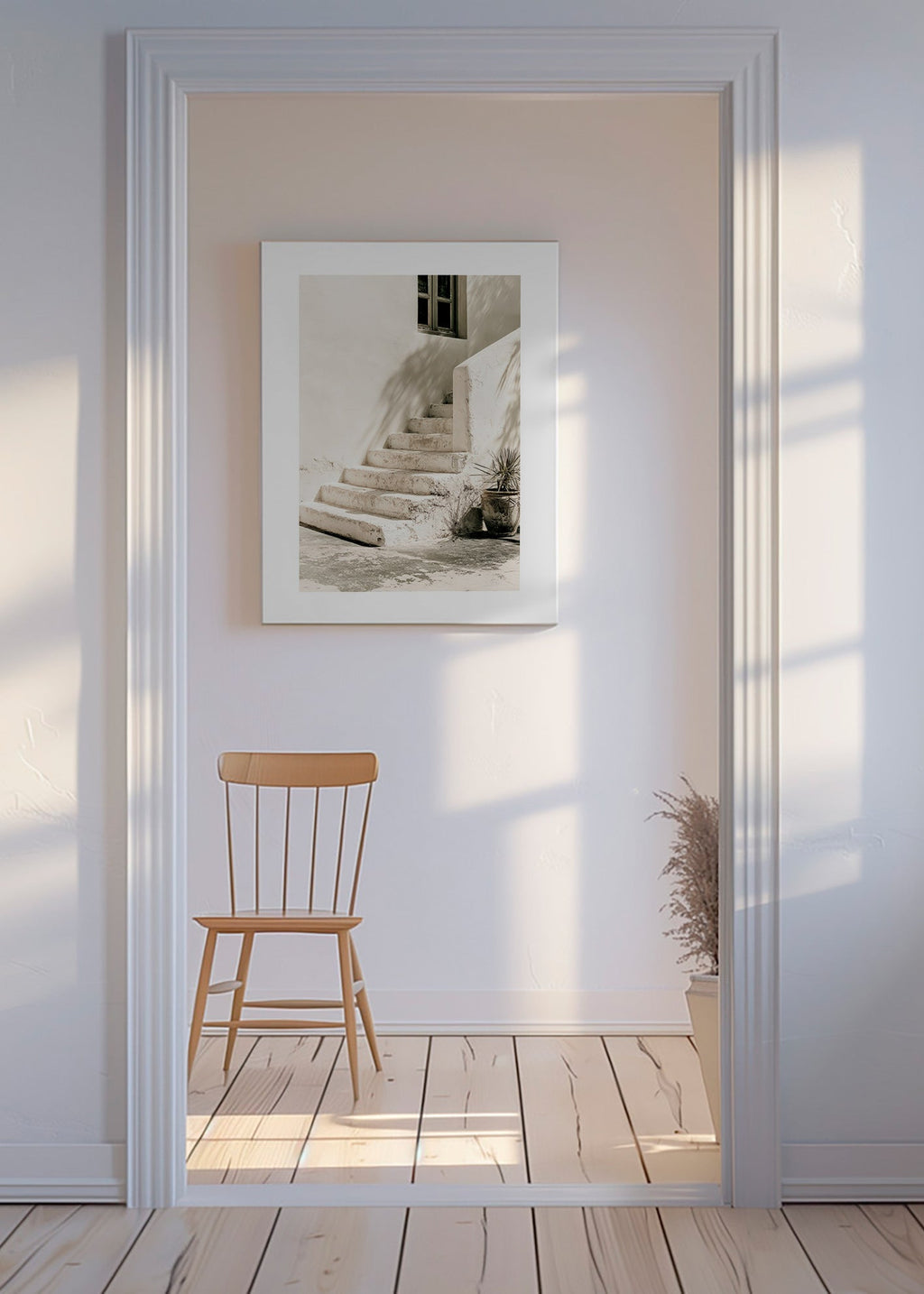 Photograph weiße Treppe mit Topfpflanze