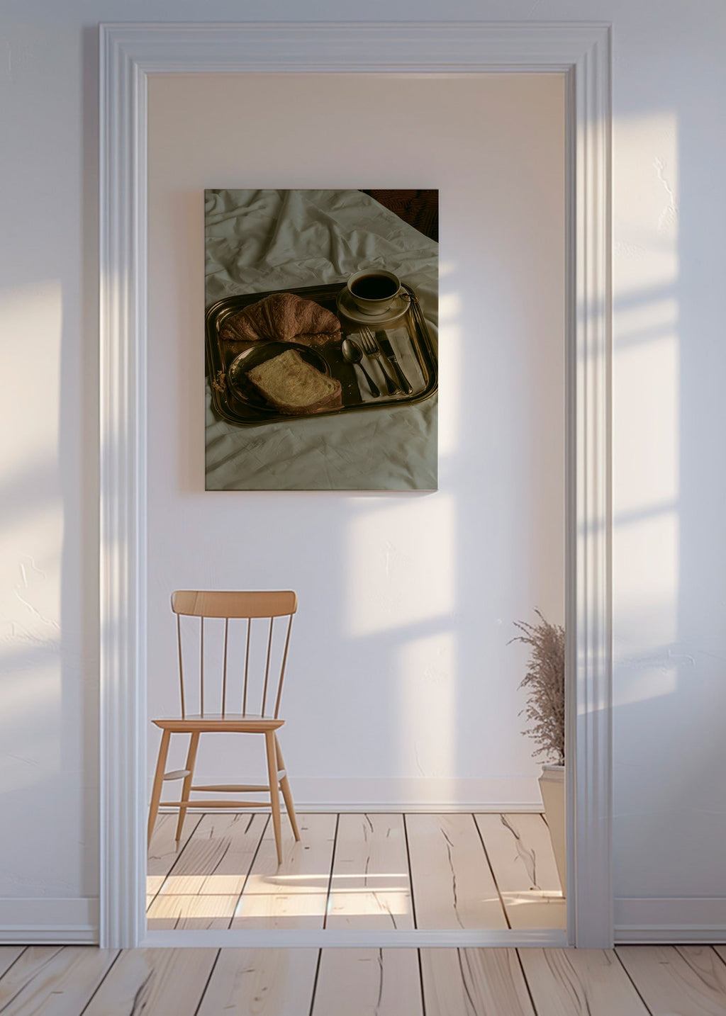 Küchenkunst mit Frühstück auf Tablett