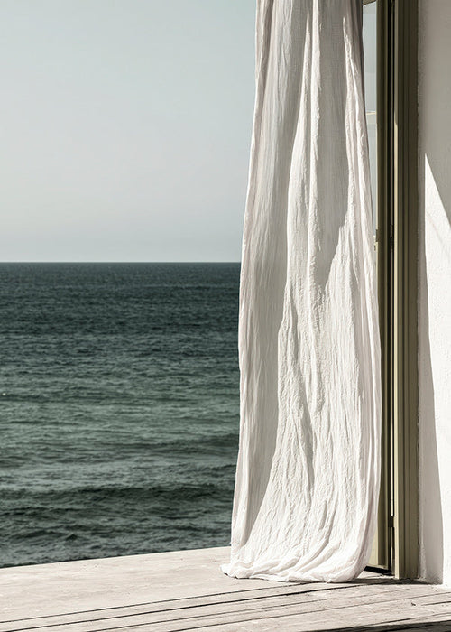Landschaftsbild mit Vorhang am Meer